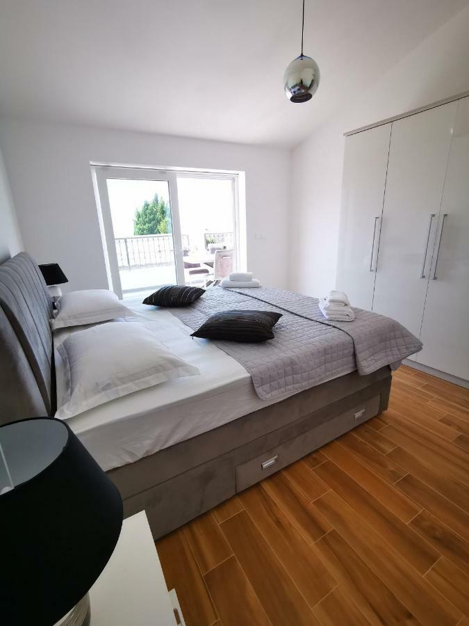 New Apartments 9 Minutes From Split Airport Kastela Ngoại thất bức ảnh